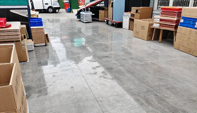 市场分析：电子产品在日用品批发中的应用场景